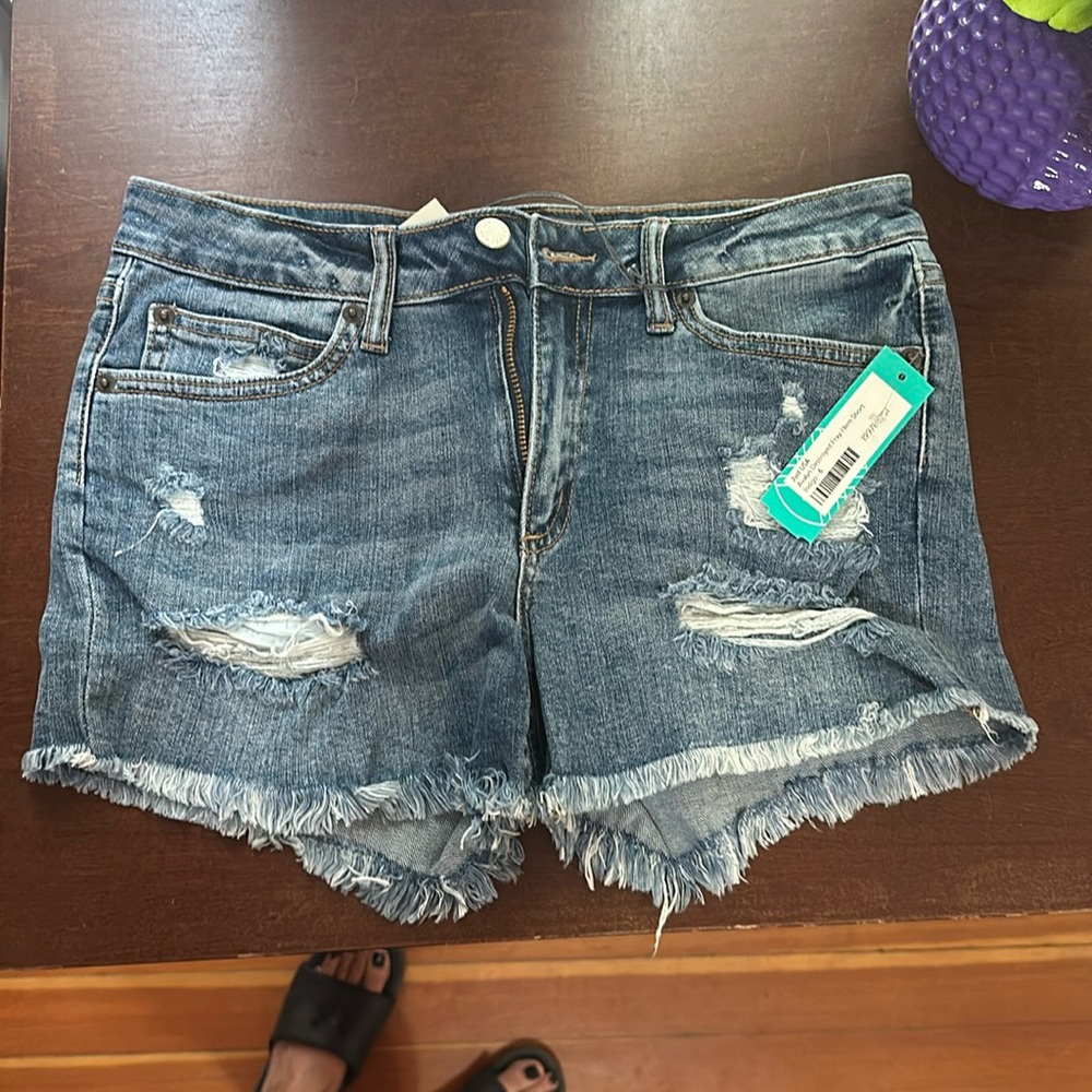 Dear John Finnegan roll cuff short, white, sz6 or 28 depending on size chart